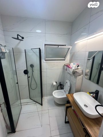 דירה, הבריגדה היהודית 5, גלי הים, נתניה