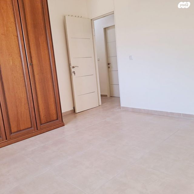 דירה, המכבים 11, מרכז העיר, קרית שמונה