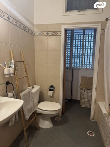 דירה, וייצמן 10, אברמוביץ', ראשון לציון