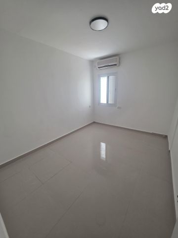 דירה, הזית 123, שיכון שלוש קומות, דימונה