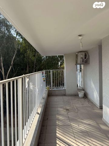 דירה, מעפילי אגוז 25, נווה חן, תל אביב יפו