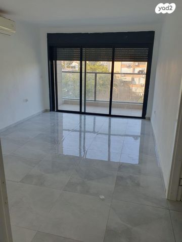 דירה, יאנוש קורצ'אק 21, קיראון, קרית אונו