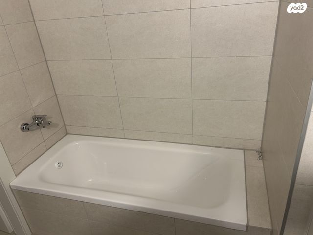 דירה, הגפן 1, כרמי הנדיב, אחוזת רוטנר, קרית מלאכי