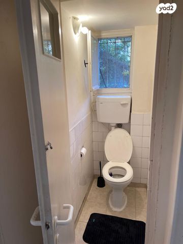 דירה, אבטליון 4, שכונת בן גוריון, מרכז העיר ג', רמת גן