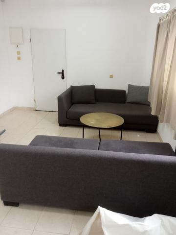 דירה, עוזה 1, עוזה, עוזה