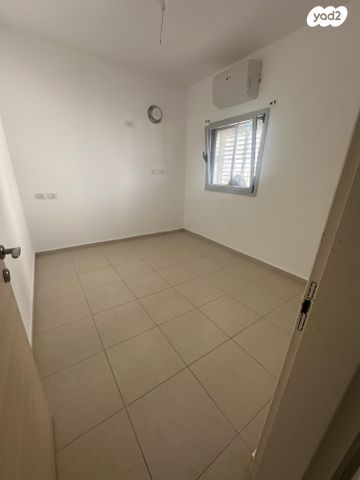 דירה, שדרות רובע יזרעאל 44, רובע יזרעאל סביוני העמק, עפולה