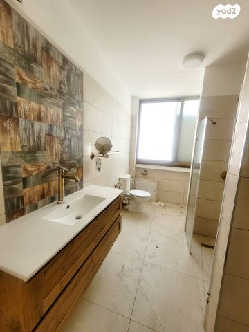 דו משפחתי, הפלמ"ח, ראשונים, ראשון לציון