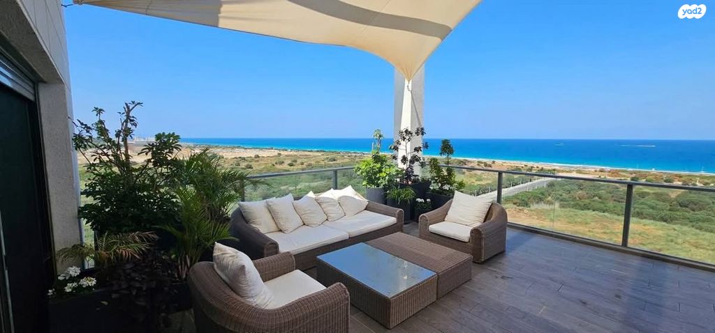 גג/ פנטהאוז, אכזיב, נהריה