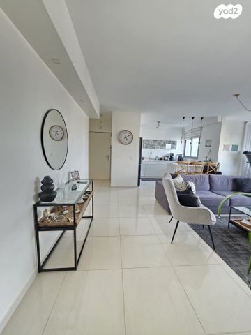 דירה, דרך יצחק בן ארי, רחובות