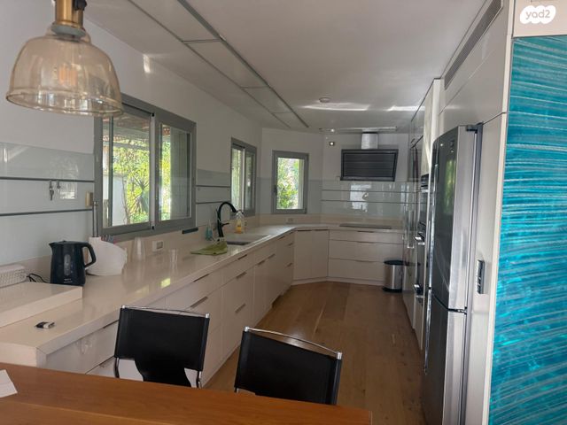 בית פרטי/ קוטג', הנשיא יצחק בן צבי, הרצליה פיתוח, הרצליה