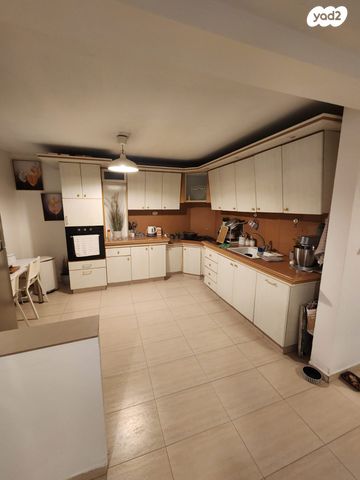 דירה, הפלמ"ח, עמידר, בת ים