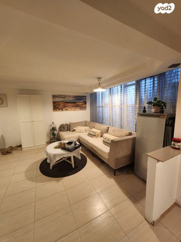 דירה, הפלמ"ח, עמידר, בת ים