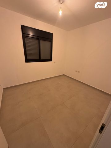 דירה, הרב אבא אבוחצירה, שדרות בפארק, שדרות