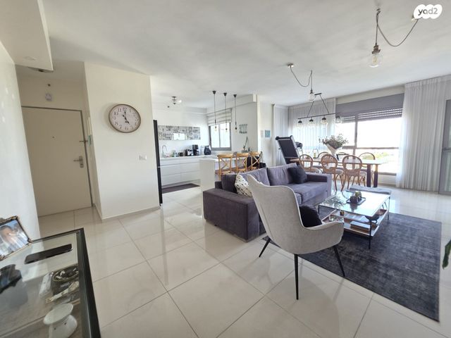 דירה, דרך יצחק בן ארי, רחובות