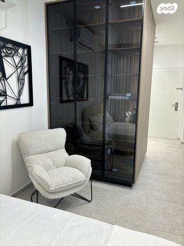 דירה, אחד העם 6, הרצליה, חיפה