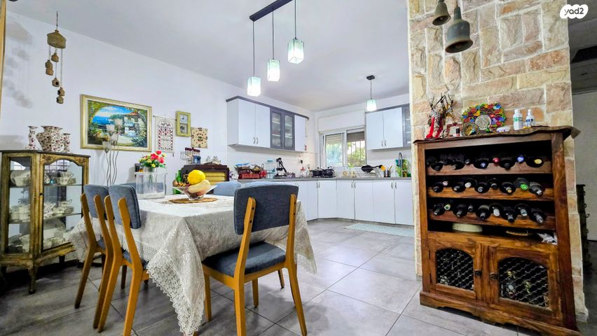 דופלקס, סביון, הפרחים, מודיעין מכבים רעות