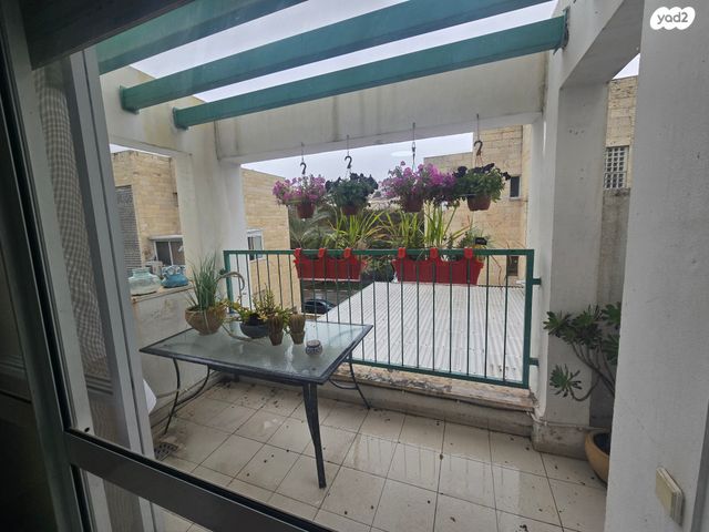 דירה, נחל הירמוך, הנחלים, מודיעין מכבים רעות