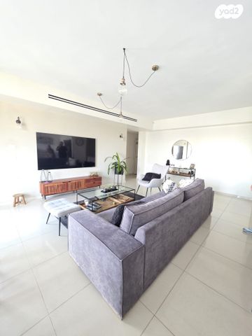 דירה, דרך יצחק בן ארי, רחובות