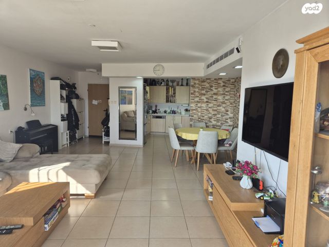 דירה, חטיבת הראל 18, המגינים, מודיעין מכבים רעות