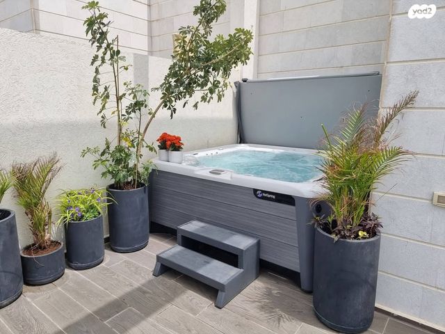 גג/ פנטהאוז, אכזיב, נהריה