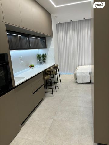 דירה, אחד העם 6, הרצליה, חיפה