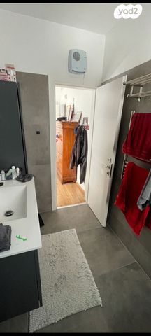 דירה, מנדל זינגר, סביוני הכרמל, חיפה