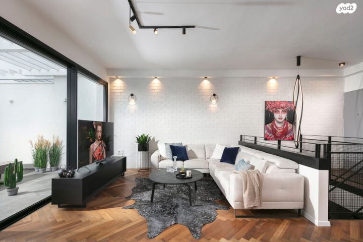 גג/ פנטהאוז, אושה, נווה אביבים, תל אביב יפו