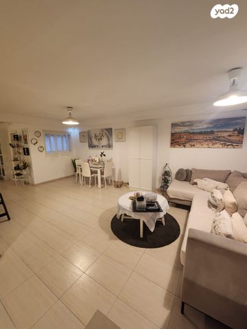 דירה, הפלמ"ח, עמידר, בת ים