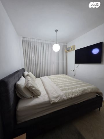 דירה, האמהות 4, ד' / מערב מרכז העיר, רחובות