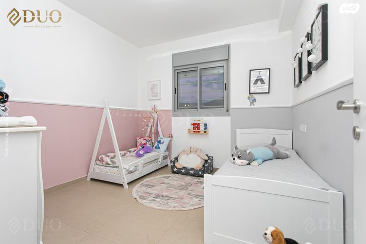 דירה, האנפה 18, החותרים, טירת כרמל