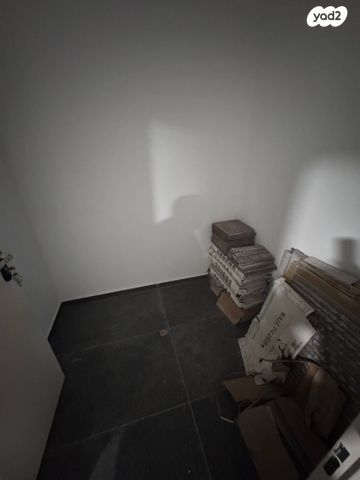 דירה, הרב אבא אבוחצירה, שדרות בפארק, שדרות