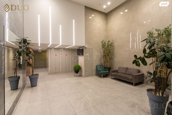 דירה, האנפה 18, החותרים, טירת כרמל