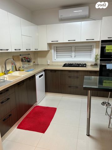 דירה, יצחק מוסאל, ראשונים, ראשון לציון