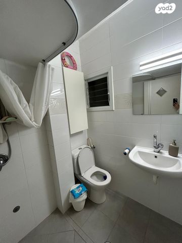 דירה, יצחק מוסאל, ראשונים, ראשון לציון