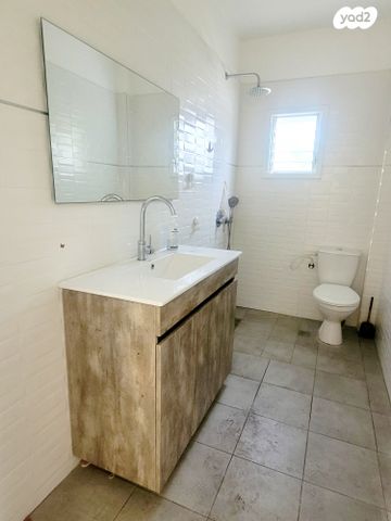 דו משפחתי, הפלמ"ח, ראשונים, ראשון לציון