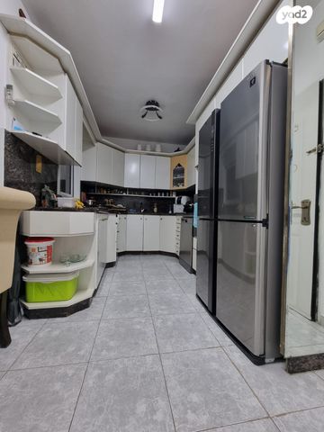 דירה, דרך בן גוריון 115, דרום מערב ותיק, בת ים