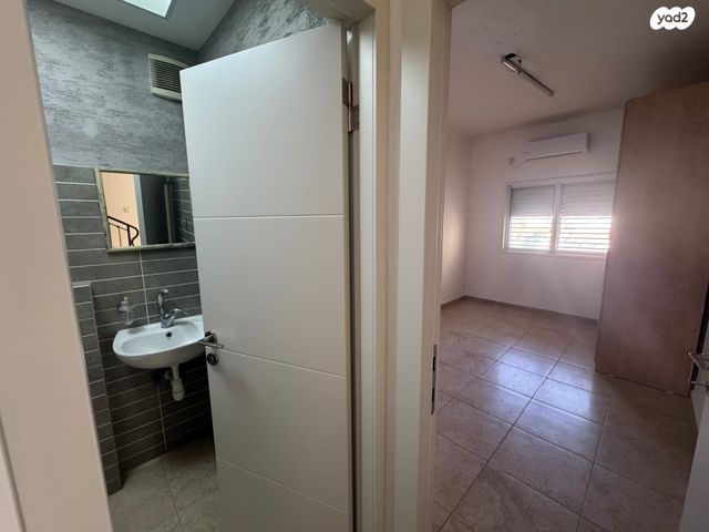 דופלקס, גבעתי, רחובות