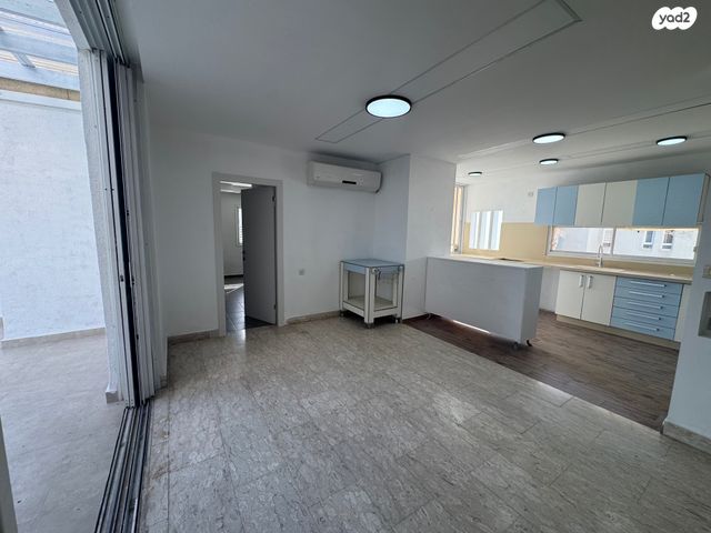 דופלקס, גבעתי, רחובות