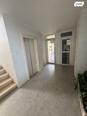 דופלקס, גבעתי, רחובות