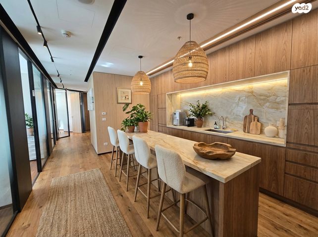 משרדים, תובל 40, רמת גן