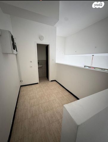 חנויות/ שטח מסחרי, כפר סבא