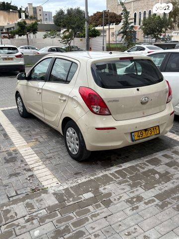 מודעת רכב יונדאי i20