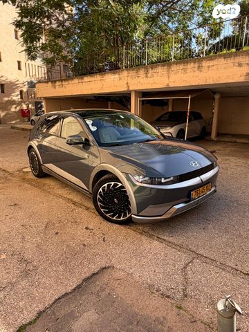 יונדאי איוניק 5