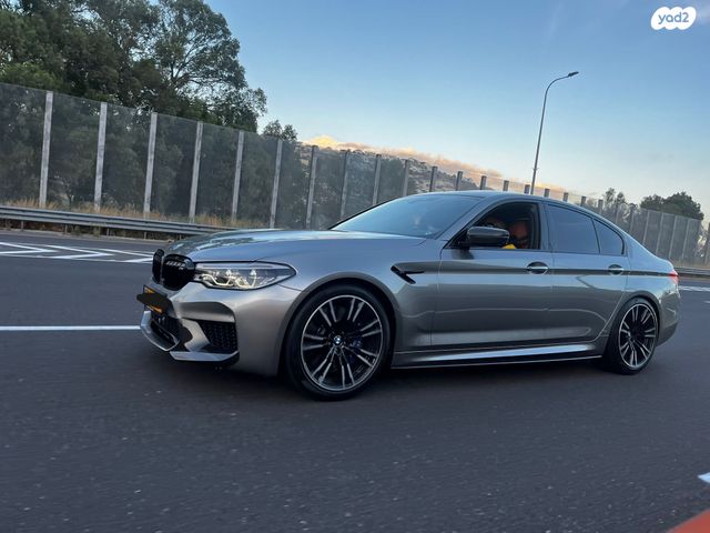 ב מ וו M5