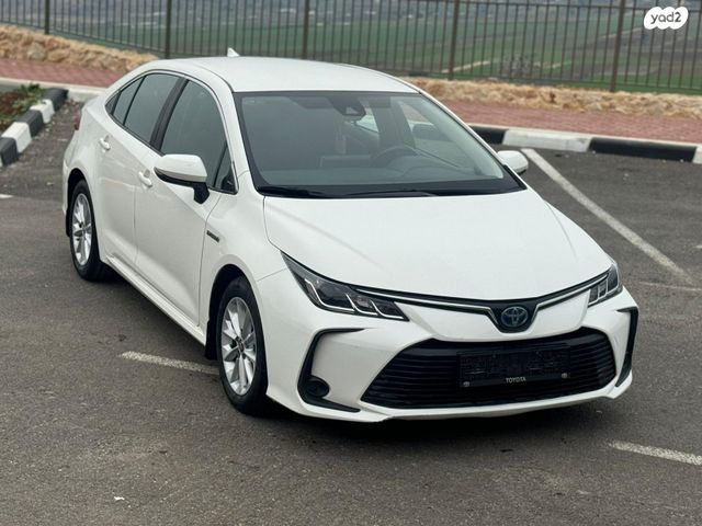 מודעת רכב טויוטה קורולה