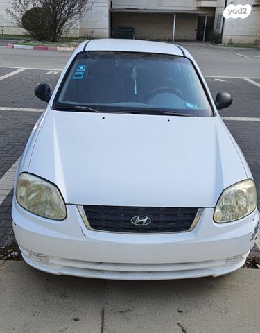 יונדאי אקסנט i25