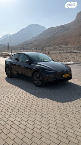 מודעת רכב טסלה מודל Y