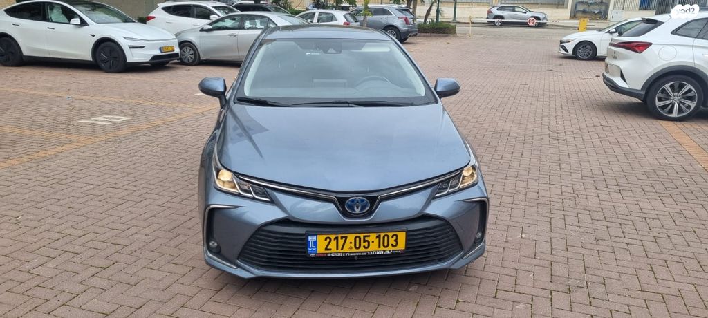 טויוטה קורולה