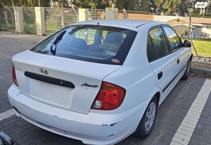 יונדאי אקסנט i25