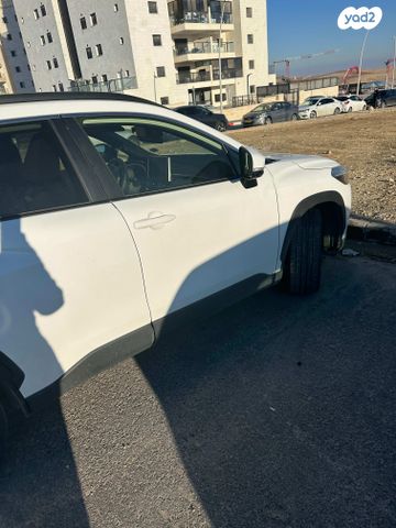 טויוטה קורולה קרוס